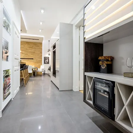 Spacious Designer Home With Premium Touches Budapest Exterior photo
