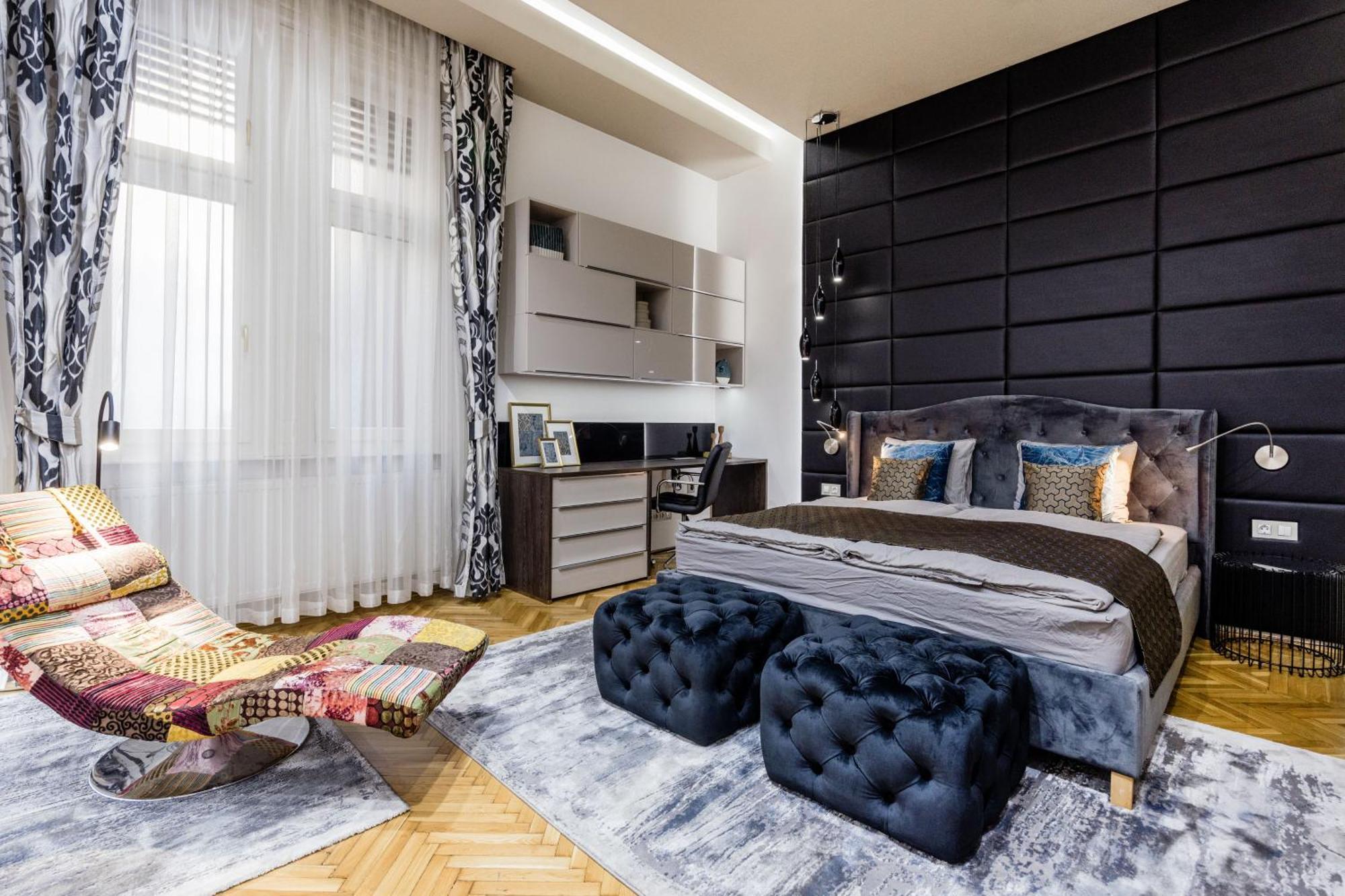 Апартаменти Spacious Designer With Premium Touches