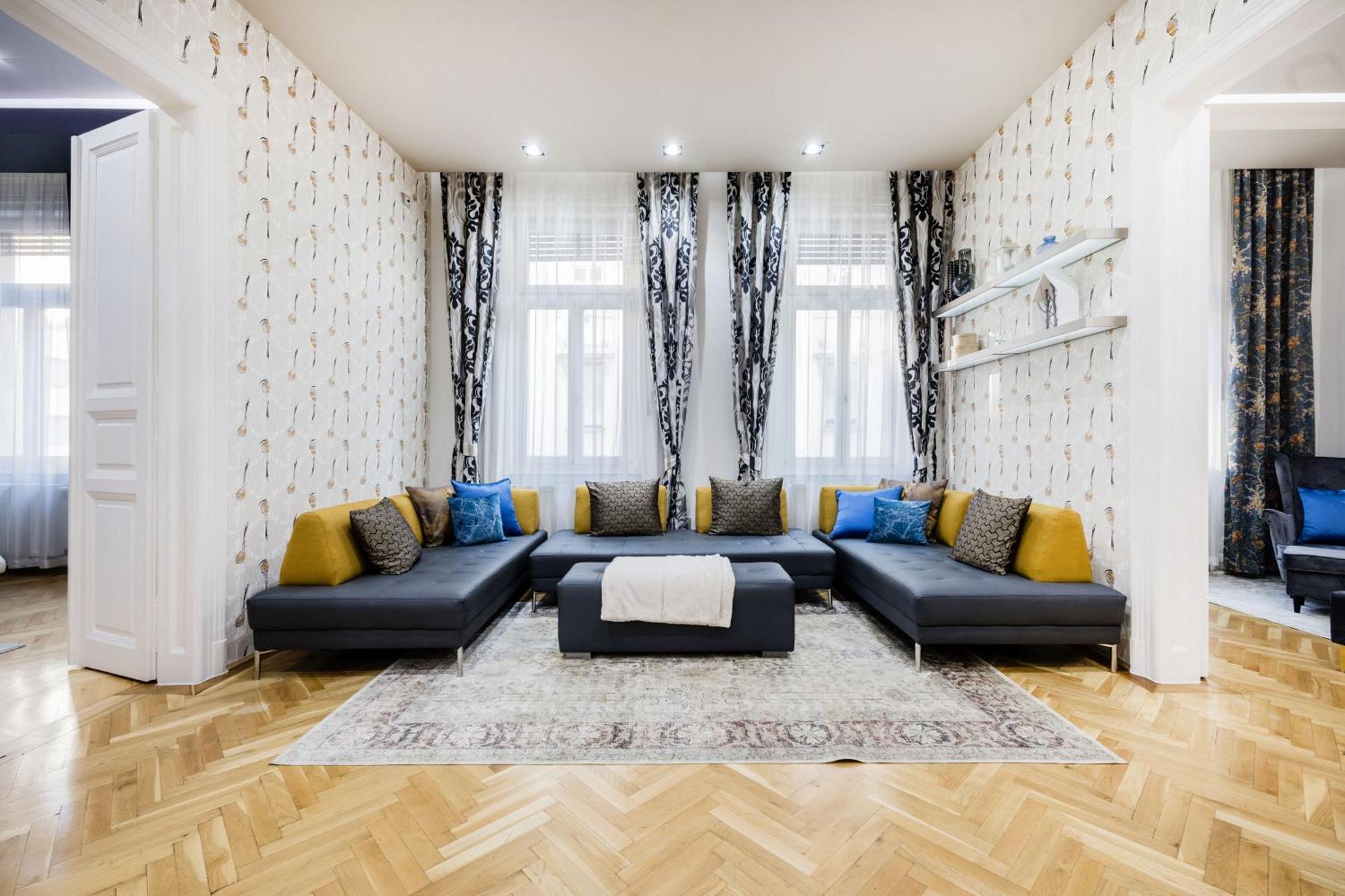Spacious Designer With Premium Touches * Будапешт